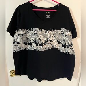 Tek Gear essential gear 2X Women's Black and Gray white Top